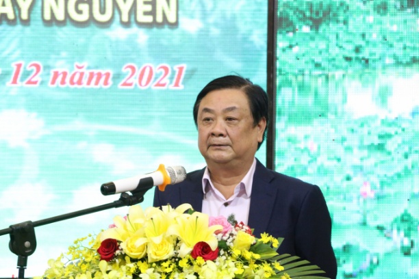 Bộ trưởng Bộ NN-PTNT Lê Minh Hoan phát biểu chỉ đạo tại Hội nghị 'Thúc đẩy tổ chức sản xuất vùng nguyên liệu để nâng cao và phát triển bền vững ngành Cà phê Tây Nguyên' Ảnh: Đ.L.