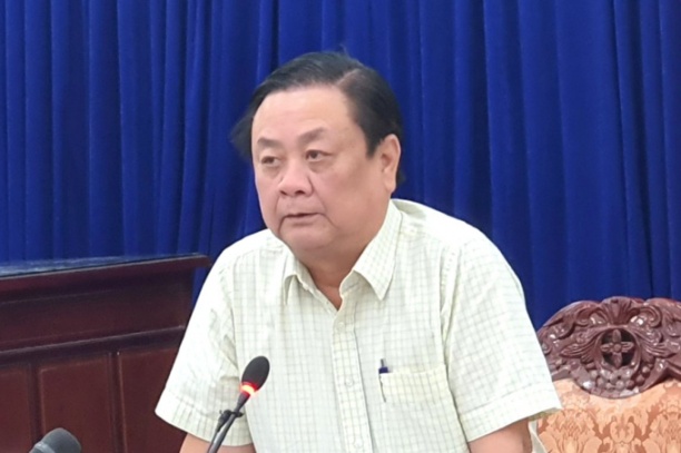 Bộ trưởng Bộ NN-PTNT Lê Minh Hoan phát biểu tại buổi họp mặt với Giám đốc Sở NN-PTNT 13 tỉnh thành vùng ĐBSCL. Ảnh: Trọng Linh. 