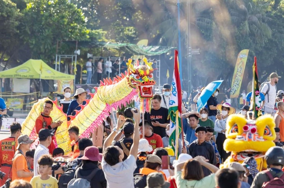 Lễ hội là một nét sinh hoạt văn hóa đặc sắc, thu hút rất đông du khách và người dân tham gia
