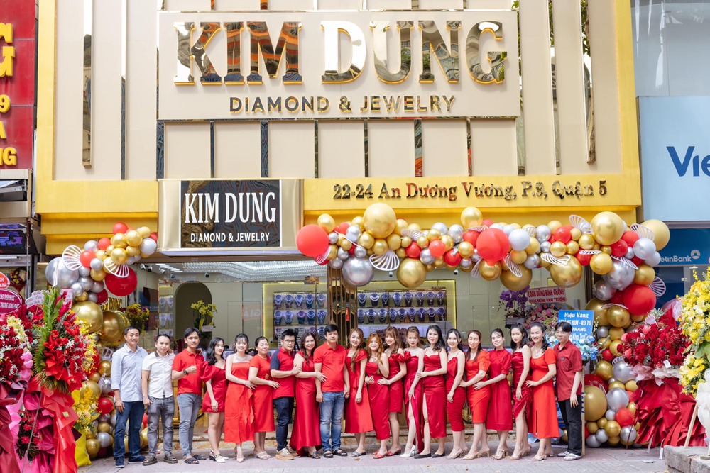 Kim Dung Diamond Jewelry tưng bừng khai trương tại quận 5 (TP.HCM)