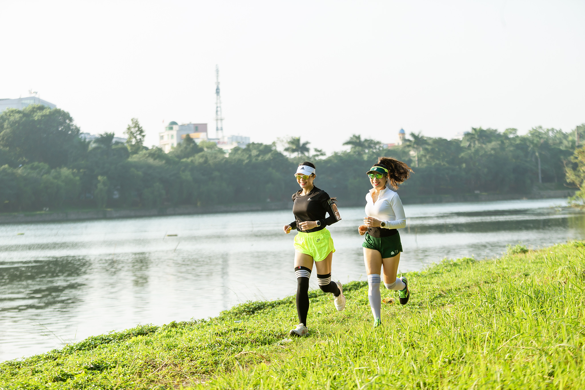 Nông Thôn Việt Marathon Nghệ An 2023 Chạy Ven Sông Lam Ngắm Phà Bến Thủy ăn Món Nghệ Và
