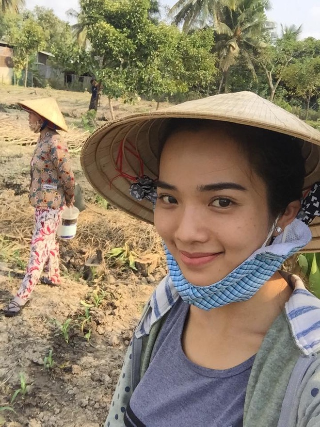 Nhan sắc nóng bỏng của những gái quê hot nhất màn ảnh Việt  2sao