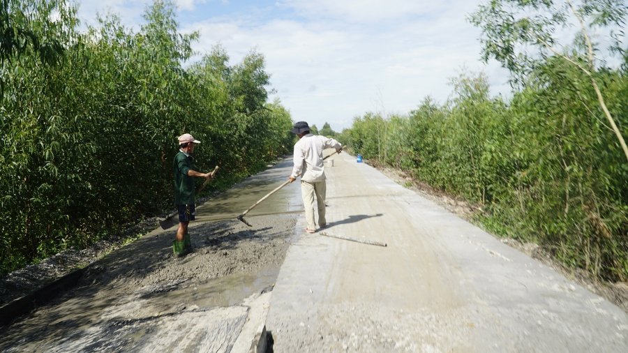 duong giao thong nong thon ntm tan hung.jpg