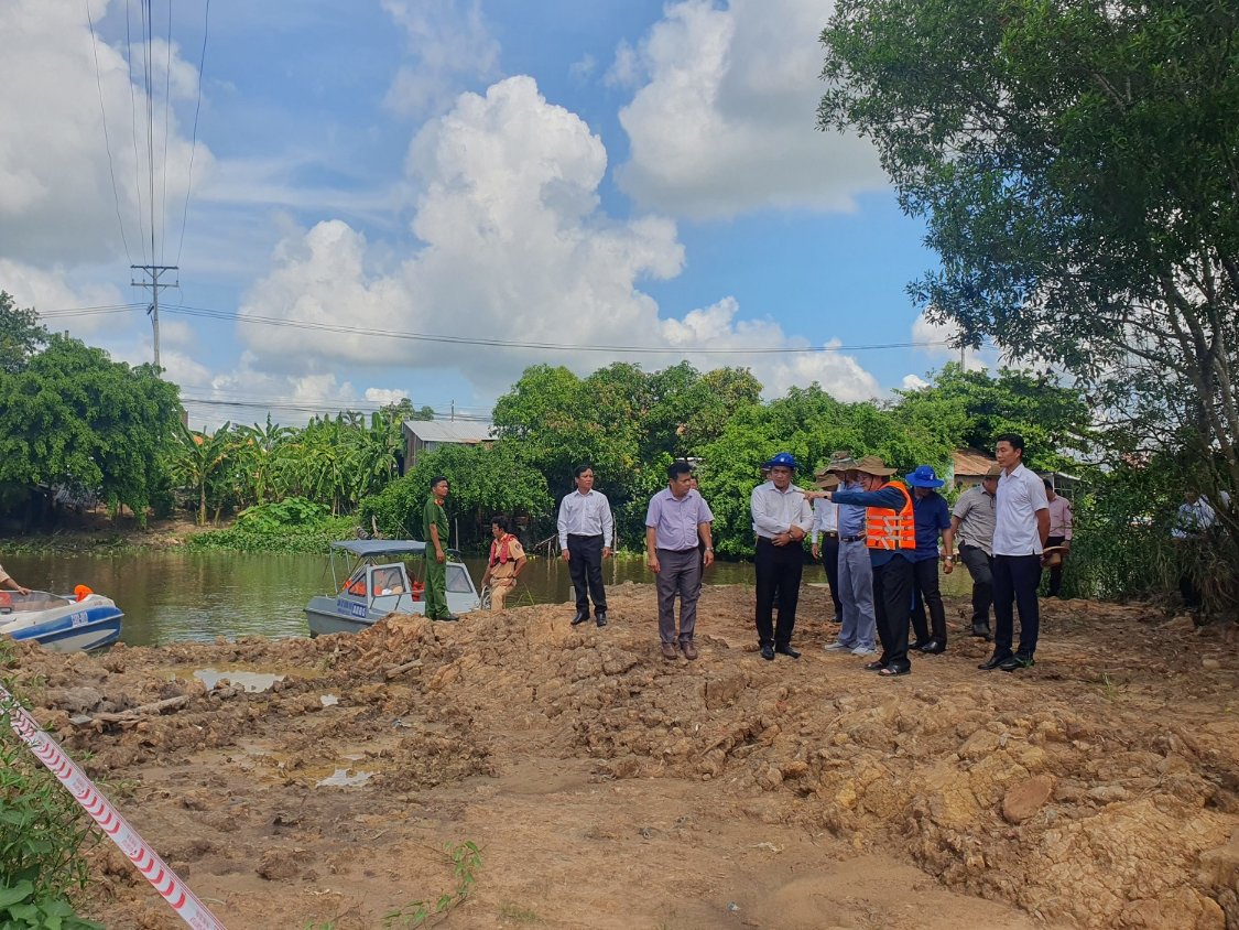 cau nong thon Tan Thanh 1.jpg