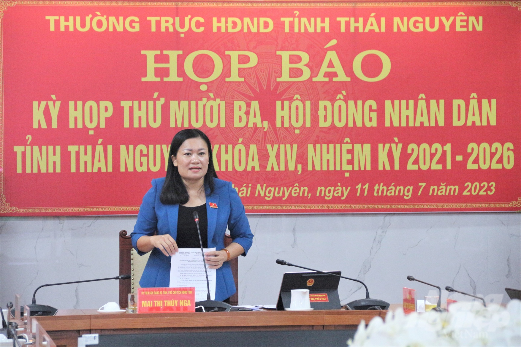 Bà Mai Thị Thúy Nga, Phó Chủ tịch HĐND tỉnh Thái Nguyên, phát biểu tại buổi Họp báo. Ảnh: Phạm Hiếu.