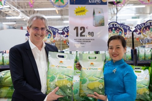 Sản phẩm gạo Cơm ViệtNam Rice bán tại siêu thị Pháp