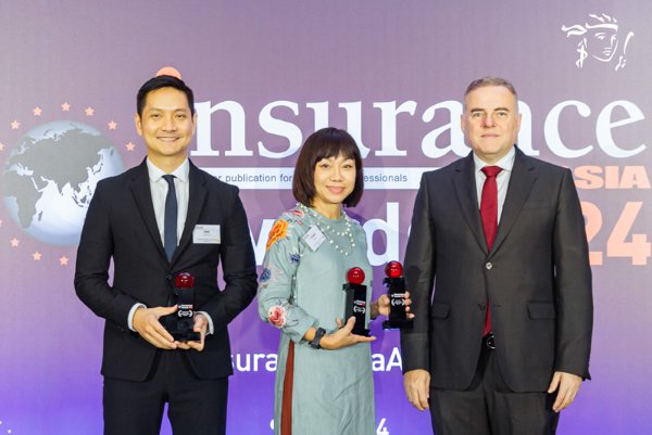 prudential-gat-hat-trick-tai-le-trao-giai-insurance-asia-awards-2024-1.jpg