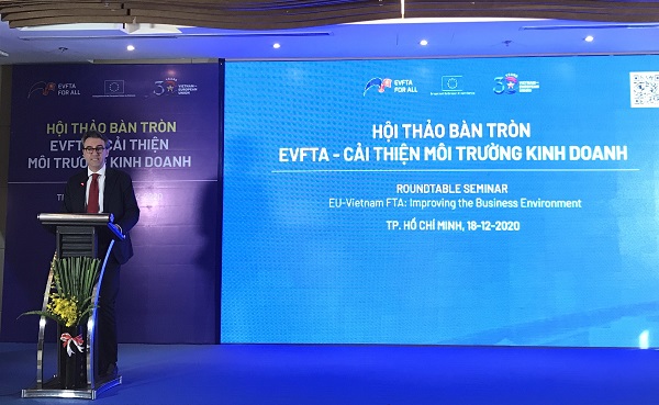  Ông Giorgio Aliberti - Đại sứ EU tại Việt Nam phát biểu tại buổi lễ.