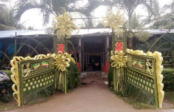 Cổng lá dừa thực sự là nét đẹp của văn hóa, của con người miền sông nước.