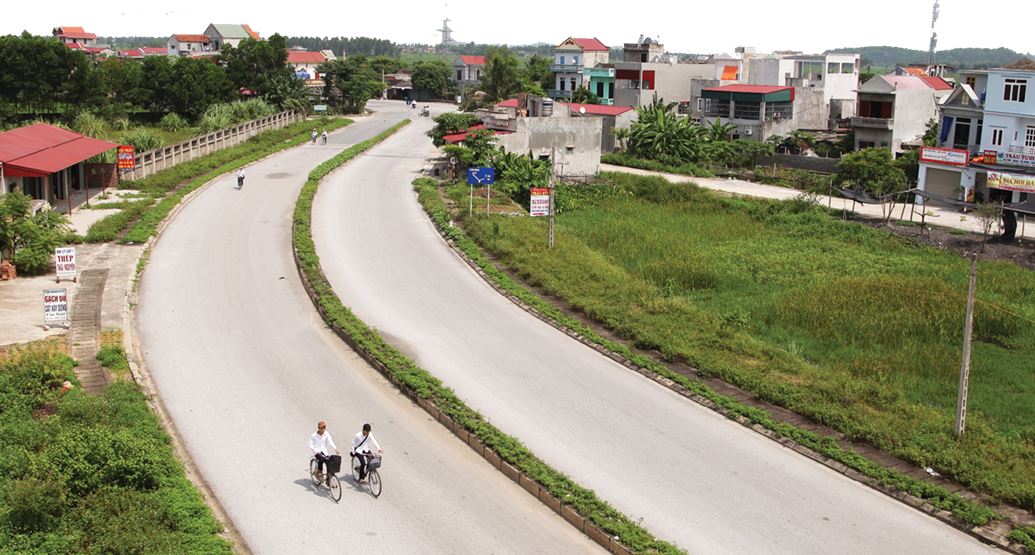 Giao thông nông thôn ở huyện Gia Viễn,  tỉnh Ninh Bình. Ảnh: Tm