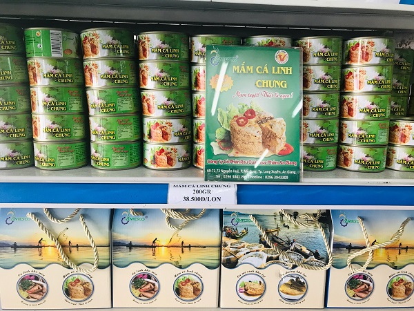 Sản phẩm mắm cá linh chưng của Công ty CP rau quả thực phẩm An Giang được chứng nhận là sản phẩm OCOP 4 sao của tỉnh An Giang.