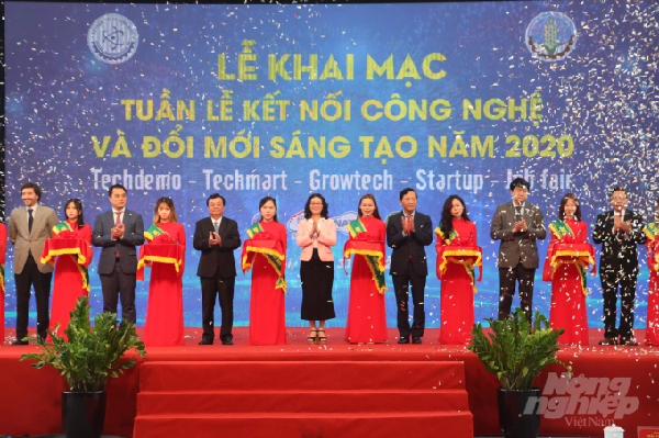 Khai mạc tuần lễ Kết nối công nghệ và đổi mới sáng tạo 2020. Ảnh: HG.
