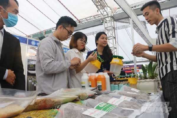Tuần lễ là dịp kết nối cung cầu công nghệ giữa các nhà khoa học, trường đại học học và doanh nghiệp. Ảnh: HG.