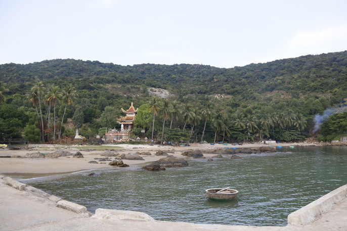 Cù Lao Chàm hiền hoà với cát vàng, biển xanh và hệ thực vật rừng phong phú