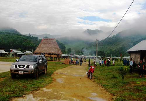 tay giang lap ky tich nho suc manh long dan hinh anh 1