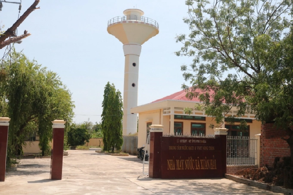 Các công trình nước sạch tập trung được xây dựng ở hầu hết các vùng nông thôn Ninh Thuận.